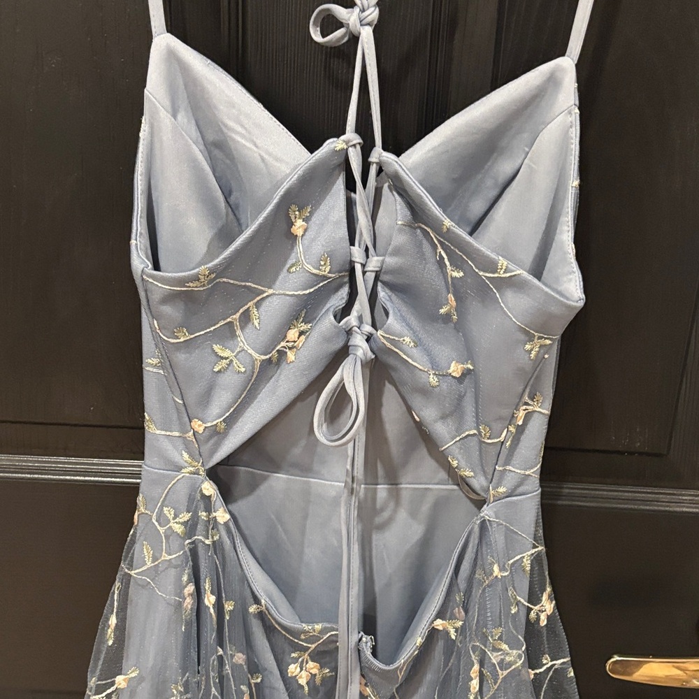 Grad Dress - Picture 5 of 12